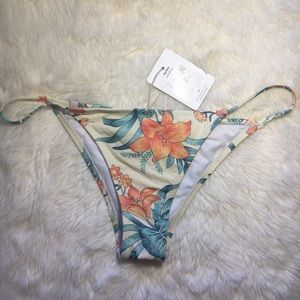 NWT Rhythm Itsy Bitsy Pant Bikini Bottom